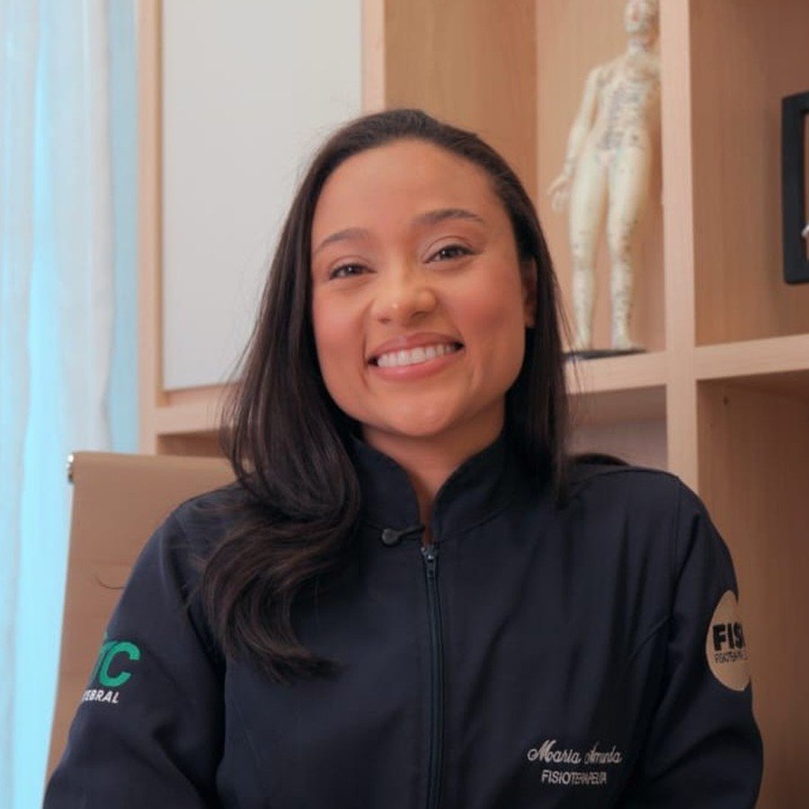 Dra. Maria Amanda, fisioterapeuta